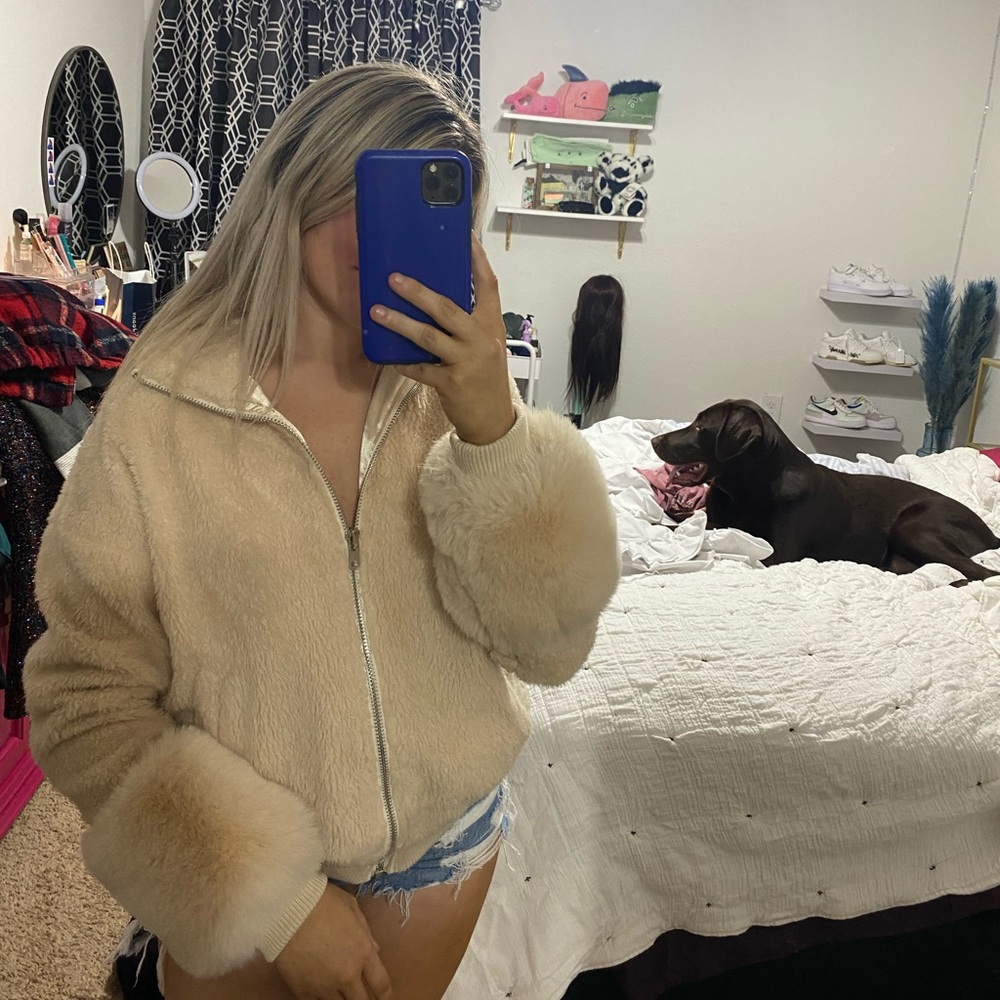 Cream zip up jacket